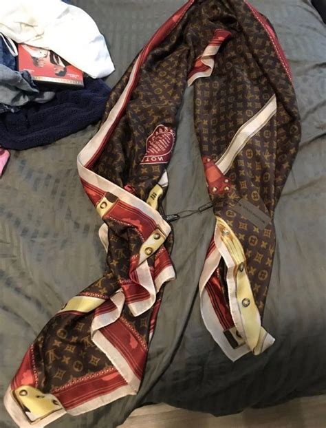 identify original louis vuitton scarf|Louis Vuitton scarf men.